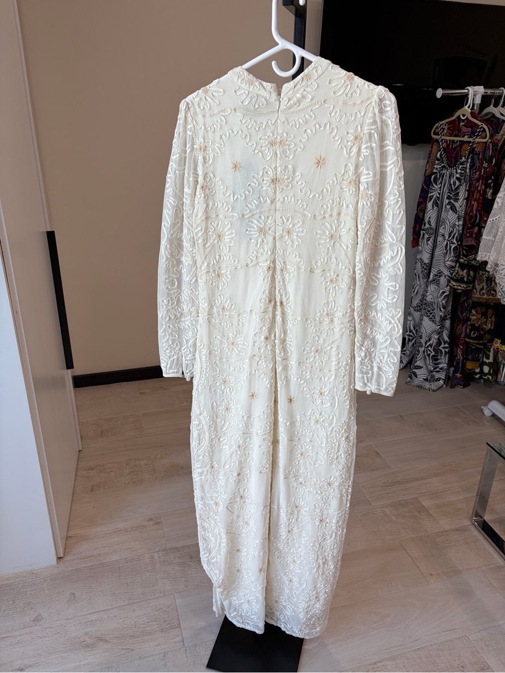 Farm Rio: Off-White Embroidered Crew Neck
Long Sleeve Maxi Dress - Picture 8 of 11